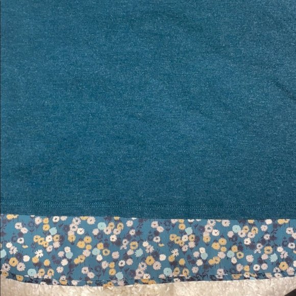 Le Lis teal Floral Blouse, size 1x. USA Made, sustainable, GUC. Bundle only - Picture 7 of 7